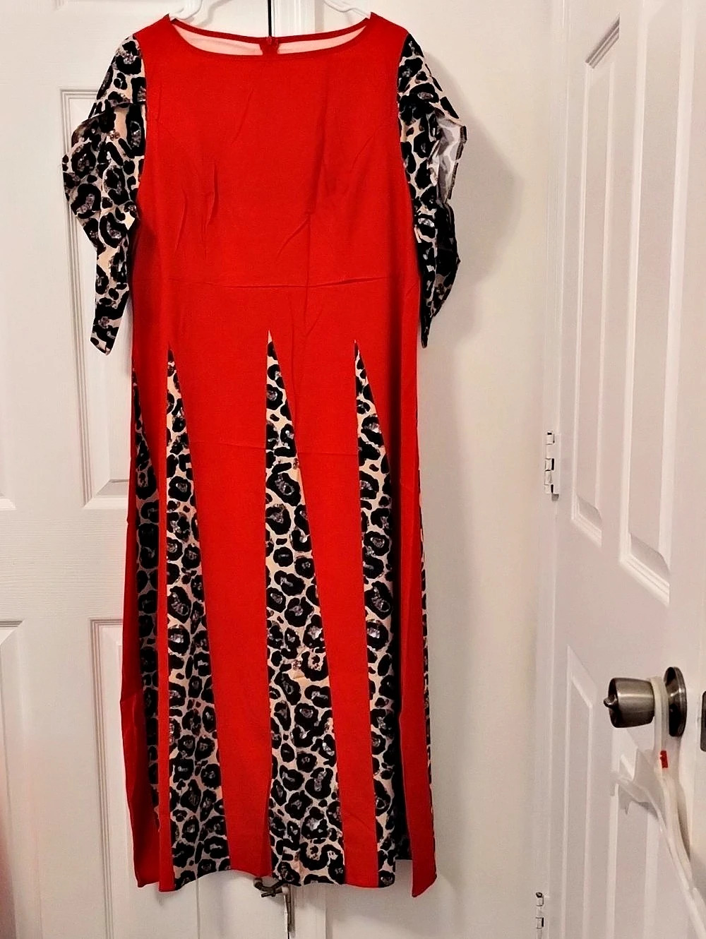 Maxi Dress in Red & Black Size XL Like New